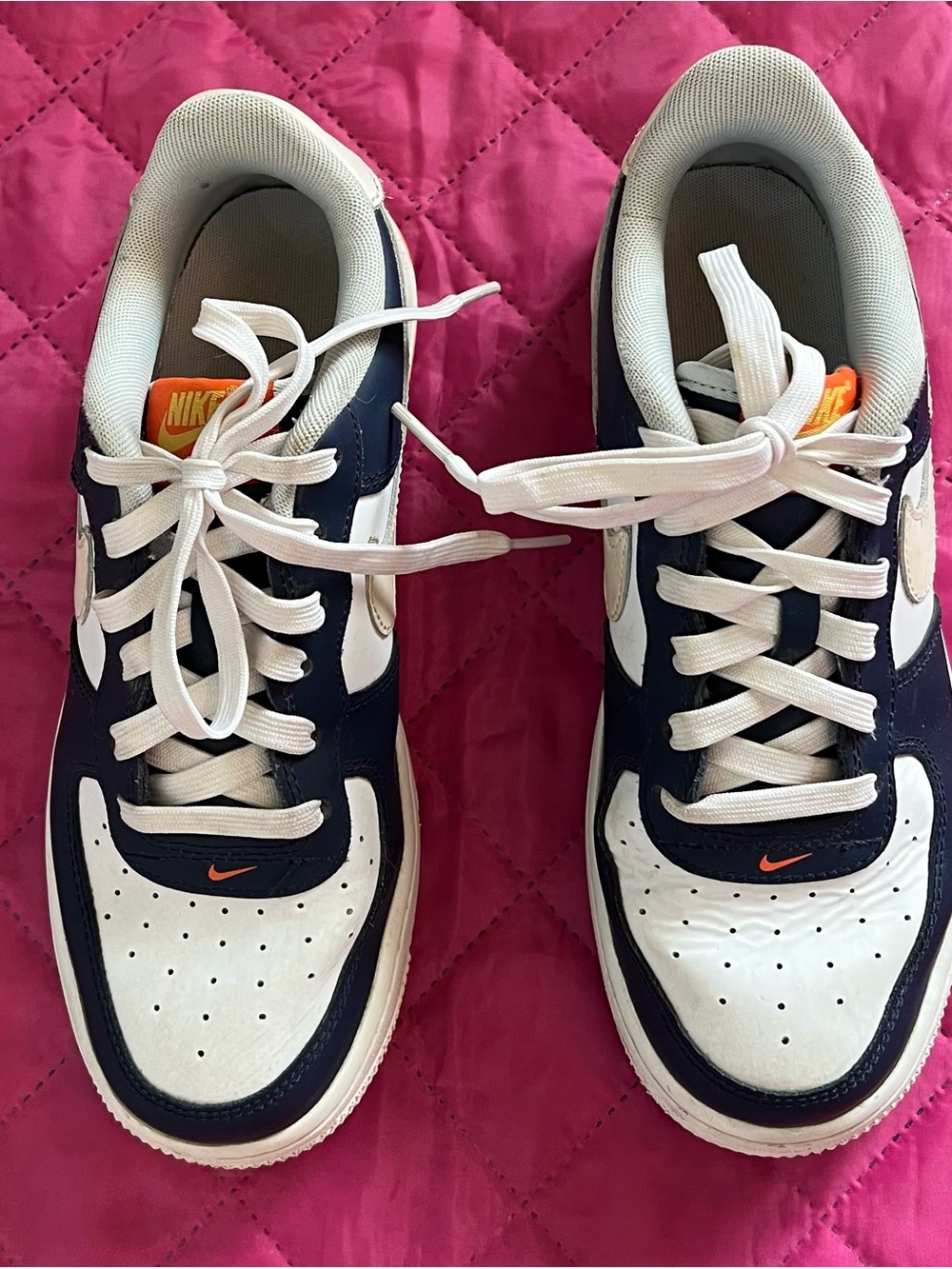 Nike kids Low-Top Sneakers in Navy, White and Orange